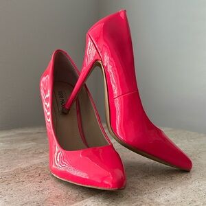 Steve Madden Pink Patten Leather Pumps